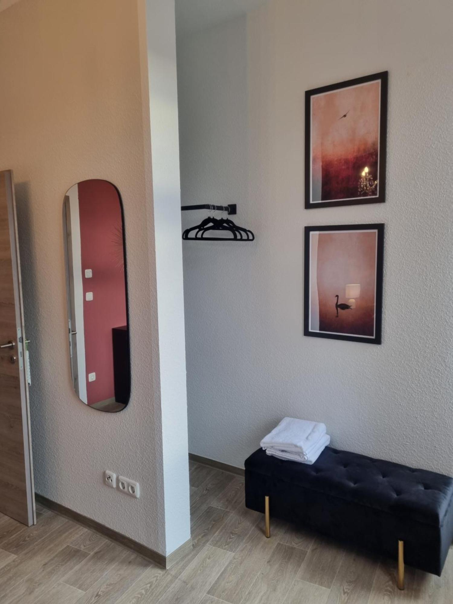 Maremar - Design Maisonette Altstadt - 4 Pers - 57Qm - Luxus Boxspringbett - Kueche - Arbeitsplatz - Privater Parkplatz Greiz Buitenkant foto
