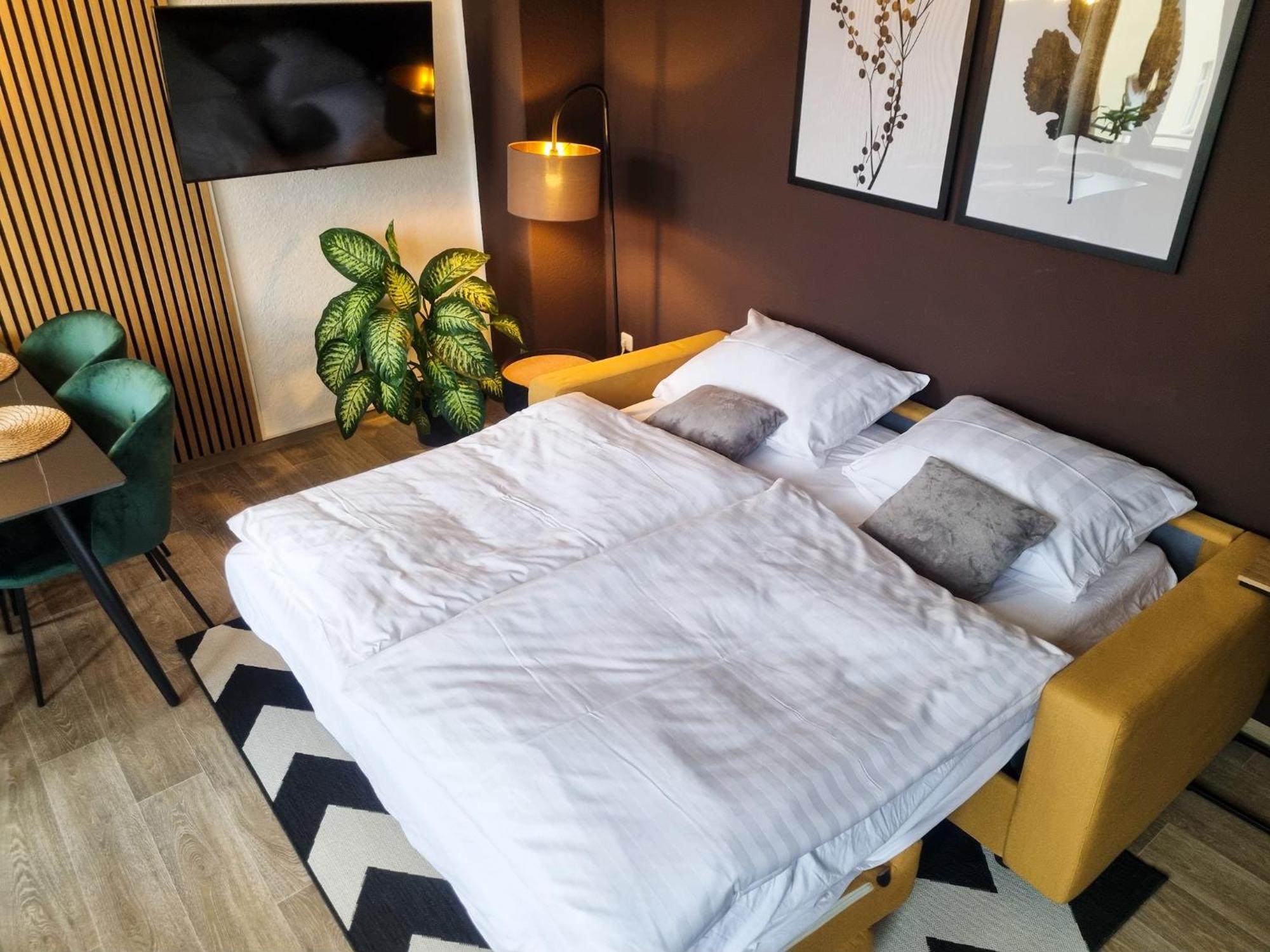Maremar - Design Maisonette Altstadt - 4 Pers - 57Qm - Luxus Boxspringbett - Kueche - Arbeitsplatz - Privater Parkplatz Greiz Buitenkant foto
